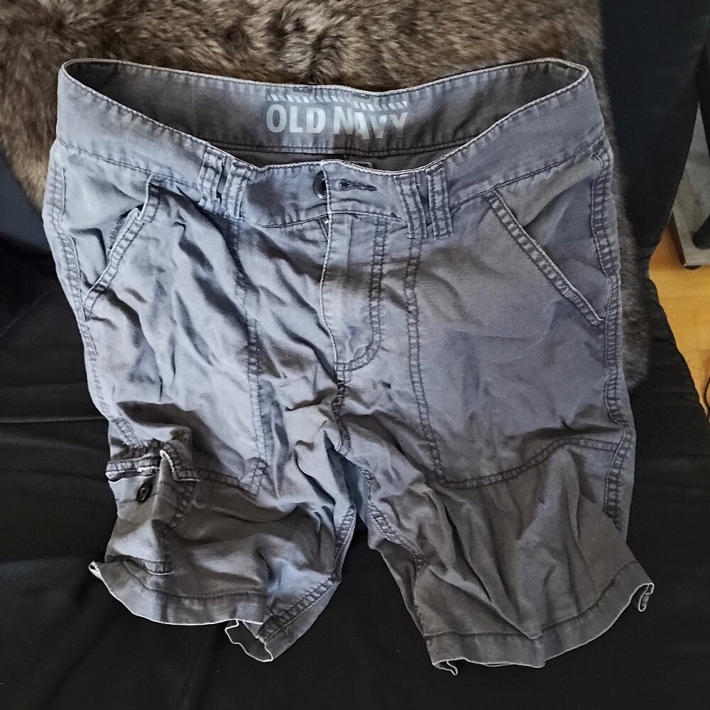 Old Navy shorts gray